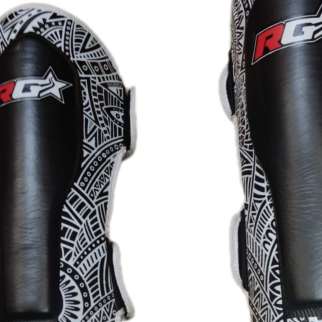 Tibiales Hard Kick RG Maorí  Piel Top grade - Redglove 